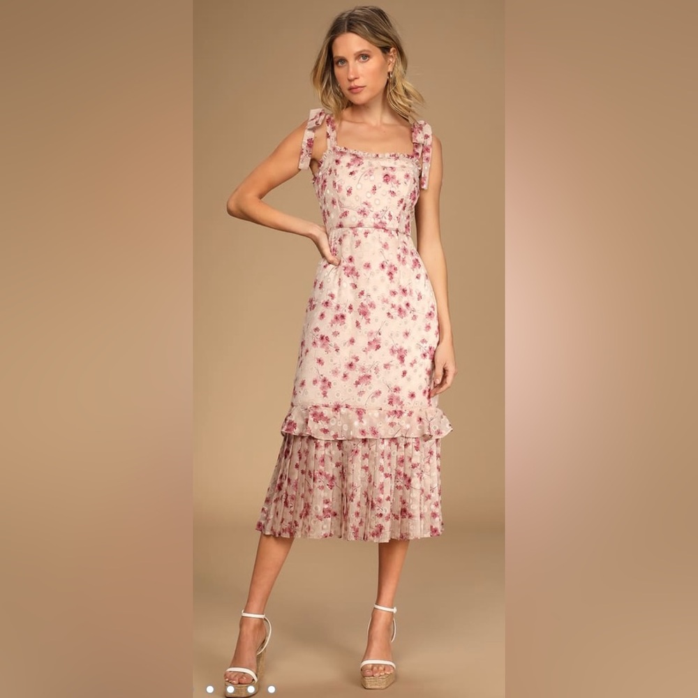 Floral Print Tiered Midi Dress, Size Medium